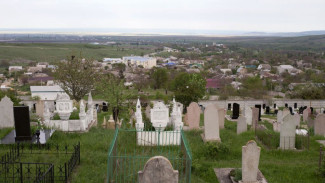 В Евпатории спасают мусульманское кладбище от застройки 