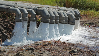 Военные демонтируют временный водовод в Симферополь