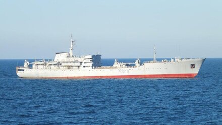 Корабль ВМС Украины лег на обратный курс от Керченского пролива