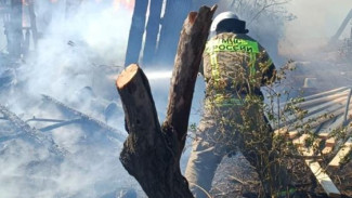 Крымские огнеборцы ликвидировали возгорания хозпостроек 