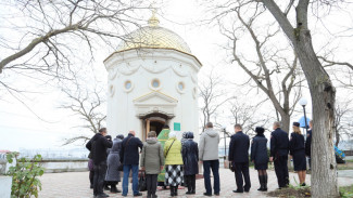 В Севастополе провели молебен в честь Александра Невского
