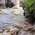 В Алупке из берегов вышла река Хара-Баир: вода заходит в дома
