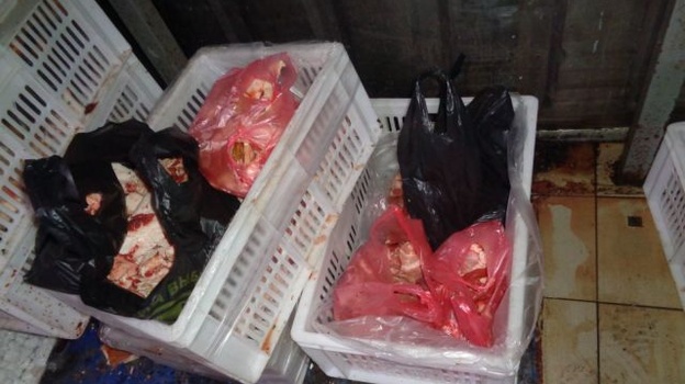 Четыре тонны протухшего мяса изъяли в Крыму 