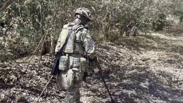 «Чтобы люди могли жить»: сапёры 42-й дивизии разминируют дома в Запорожской области