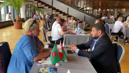 Крым укрепляет контакты с Белоруссией и регионами России