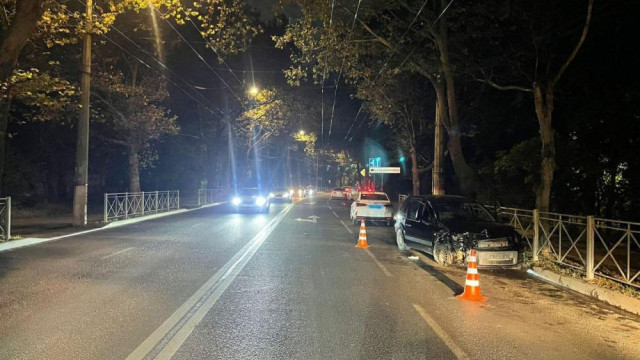 Двое несовершеннолетних пострадали в ночном ДТП в Симферополе