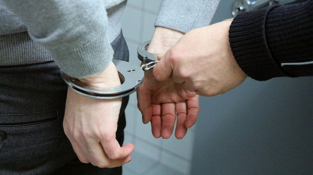 В Крыму ФСБ задержала работающего на СБУ полицейского 