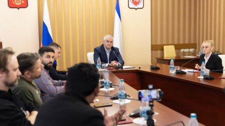 Аксёнов встретился с иностранными журналистами в Симферополе