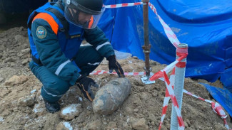 Артиллерийский снаряд нашли на пляже в Севастополе