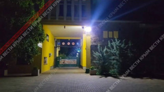 Обстановка у парка Тайган, слышно как за забором рычат львы