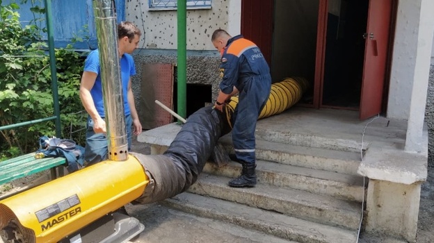 В Крыму завершили откачку воды из подтопленных домов
