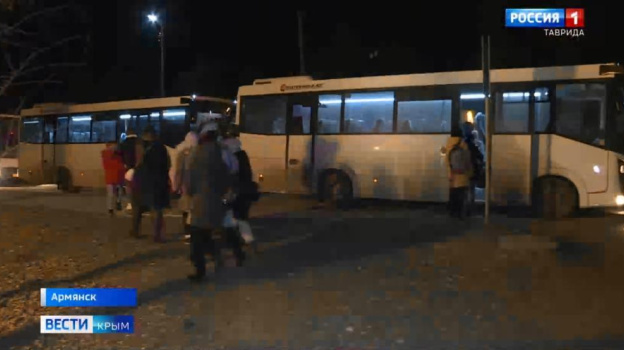 Американцев эвакуировали с Украины в Крым