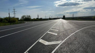 Дорожники отремонтировали 17 км сухопутного коридора в Крым