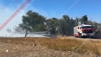 Кадры с места пожара в Симферопольском районе