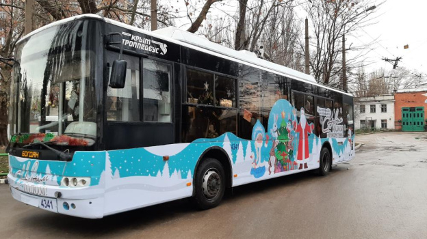 Новогодние троллейбусы выйдут на маршруты в Симферополе, Алуште и Ялте