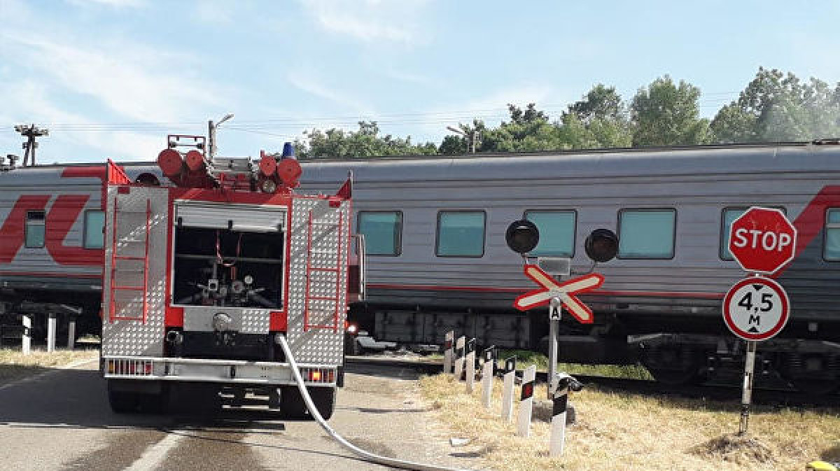 Столкновение поезда Адлер Нижневартовск