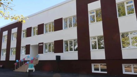 В Сакском районе детям-сиротам вручили ключи от новых квартир