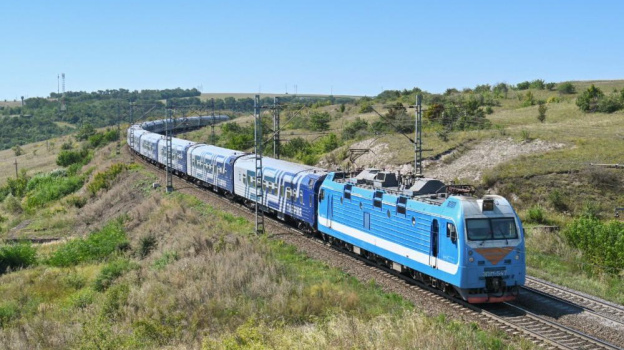 Пассажиров поездов «Таврия» будут пересаживать из вагонов со сломанными кондиционерами
