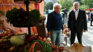 Аксёнов наградил лучших аграриев Крыма