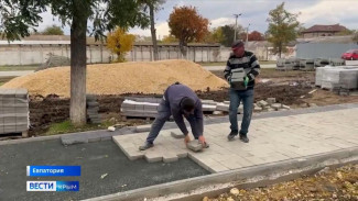 Благоустройство дворовых территорий в Евпатории будет завершено уже в следующем году