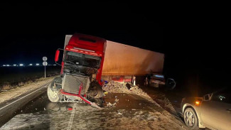 Четыре человека пострадали в ДТП в Ленинском районе: Серди них двое детей