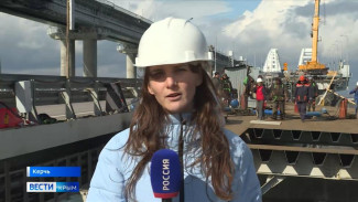 На Крымском мосту демонтируют повреждённые пролёты