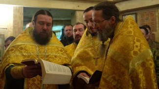 Духовная поддержка: в полевом храме прошло богослужение для бойцов группировки войск «Днепр»  