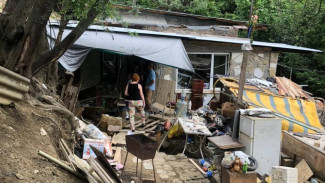 В Крыму начали выплачивать компенсацию за пострадавшие от наводнения дома