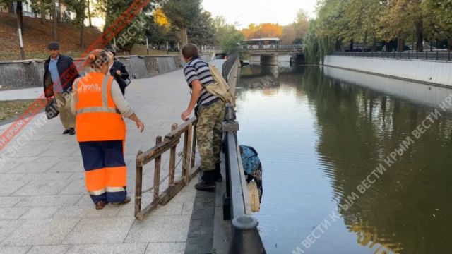 В Симферополе мужчина упал в реку Салгир (ВИДЕО)