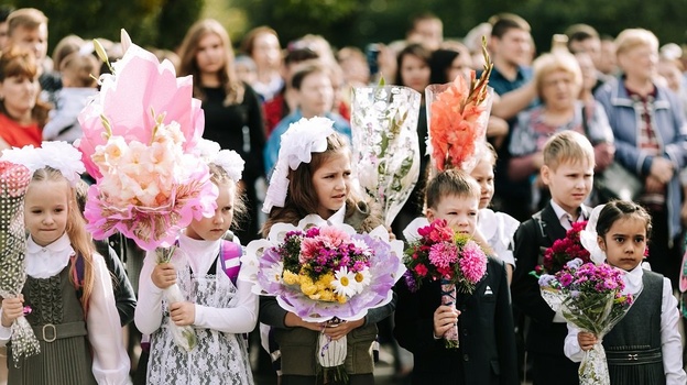 Последний звонок в школах Крыма проведут 26 мая