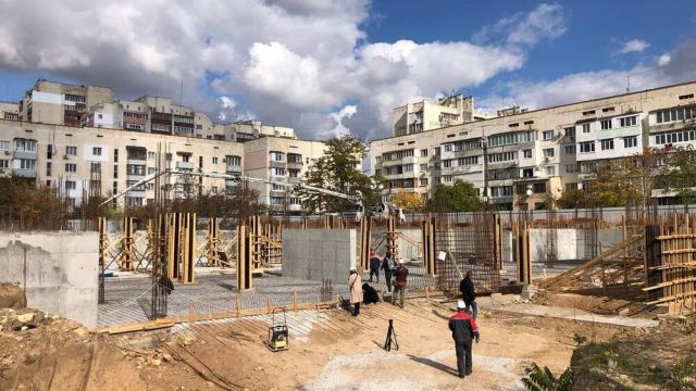 В Крыму одновременно начали строить 16 детских садов