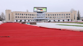 Капремонт стадиона имени 50-летия Октября в Керчи планируют закончить на следующей неделе