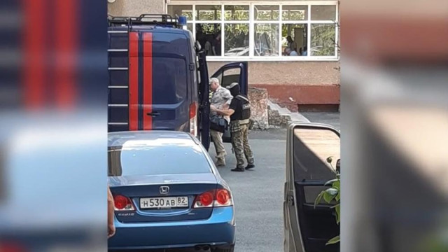 Сотрудники ФСБ задержали военного комиссара Крыма
