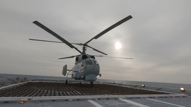 В Чёрном море прошло масштабное учение с участием вертолётов