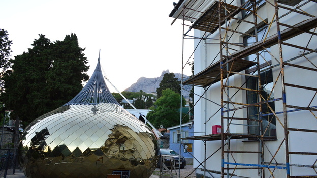 В новом храме Большой Ялты торжественно установят купол