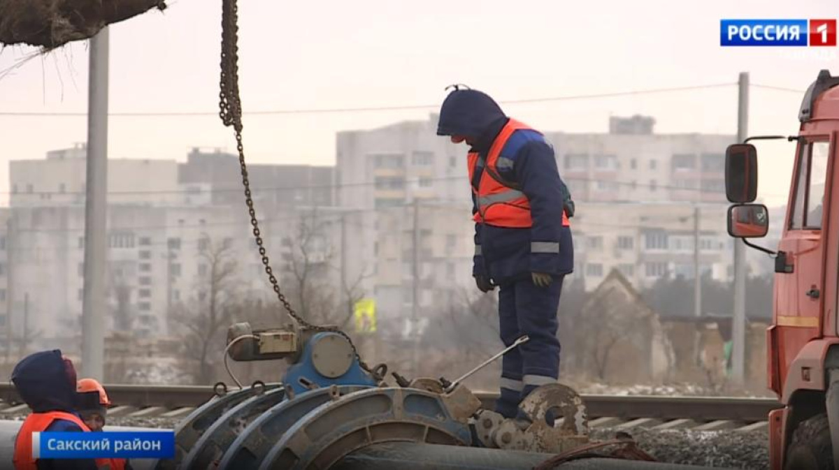 Евпатория осталась без воды из-за прорыва на магистральном водоводе –  Новости Крыма – Вести Крым