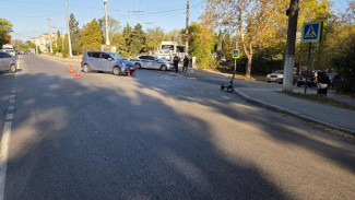 Водитель электросамоката пострадал в ДТП в Севастополе