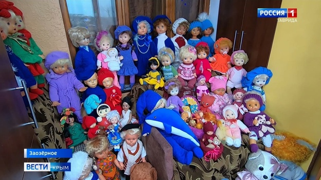Коллекцию из более 500 кукол собрали в Крыму
