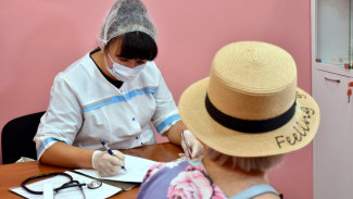 В крупных ТЦ Симферополя можно пройти иммунизацию против гриппа 