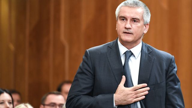 Парламент Крыма расширил полномочия Сергея Аксёнова