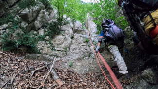 Пожилой турист потерялся в Большом каньоне Крыма