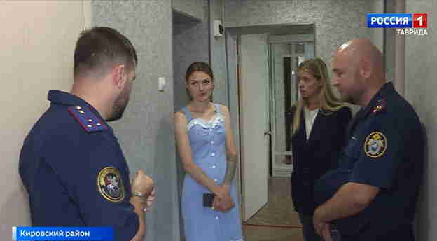 Сотрудники СК по Крыму и Севастополю помогают людям с социальными льготами в получении жилья