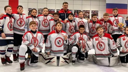 Юношеская хоккейная команда из Симферополя заняла второе место в Кубке конференции