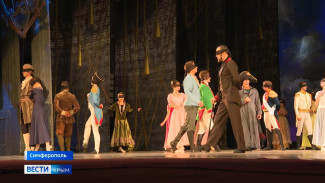 150 артистов из трех театров представили в Крыму премьеру балета «Война и мир»