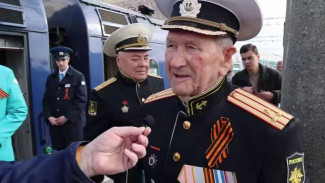 Ветеран Великой Отечественной войны Николай Токарев приехал в Москву для участия в Параде Победы на Красной площади.