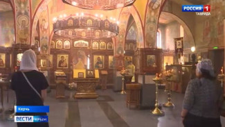 Завершается строительство часовни на территории храма Андрея Первозванного в Керчи