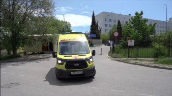 Подростка, который пострадал при обрушении балкона в школе Севастополя, направили на лечение в Москву