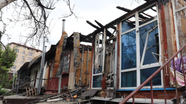 Сгоревший дом в Ялте восстановят жильцы и предприниматели
