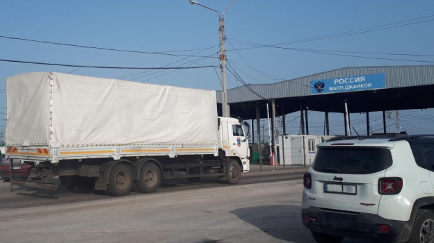 Около 1,5 тысяч тонн гуманитарной помощи направили из Крыма в новые регионы