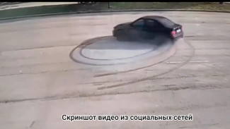 В Евпатории водителя легковушки привлекли к ответственности за опасное вождение